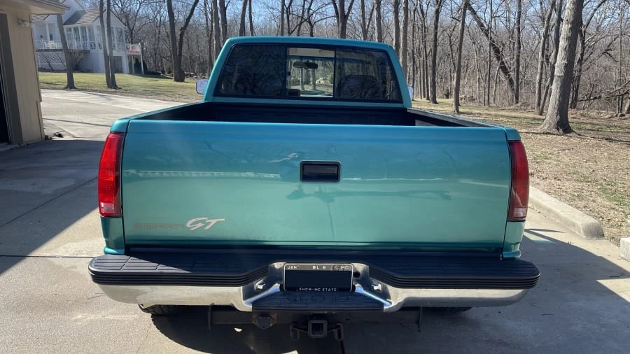 1993 GMC Sierra 1st Gen - Image 5 of 12
