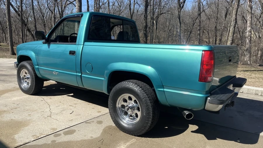 1993 GMC Sierra 1st Gen - Image 3 of 12