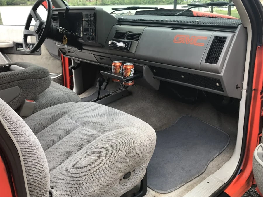 1993 GMC Sierra 1st Gen - Image 4 of 12