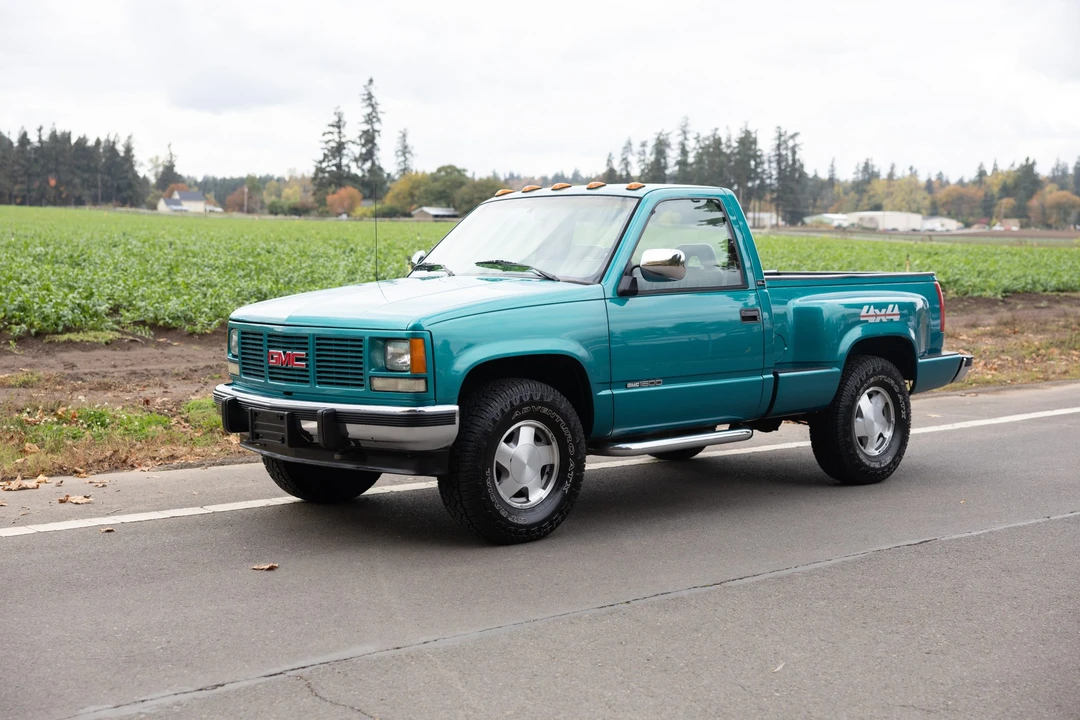 1993 GMC Sierra 1st Gen - Image 2 of 31