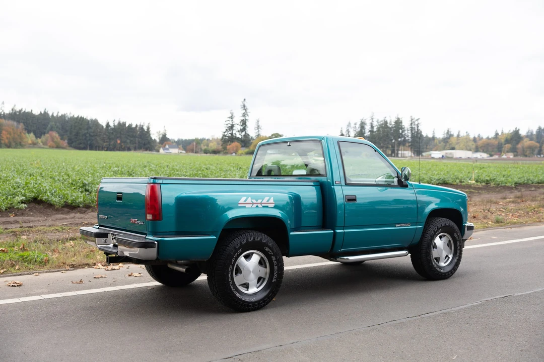 1993 GMC Sierra 1st Gen - Image 7 of 31