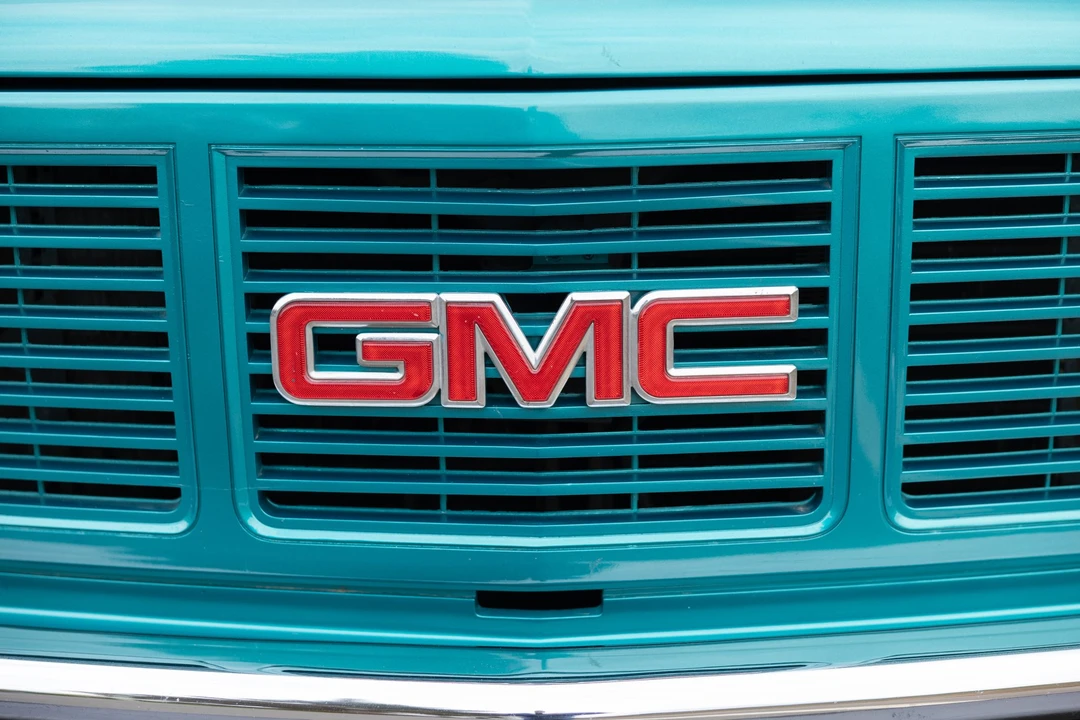 1993 GMC Sierra 1st Gen - Image 25 of 31