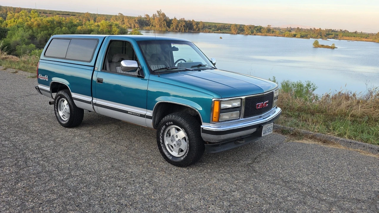1993 GMC Sierra 1st Gen - Image 4 of 9