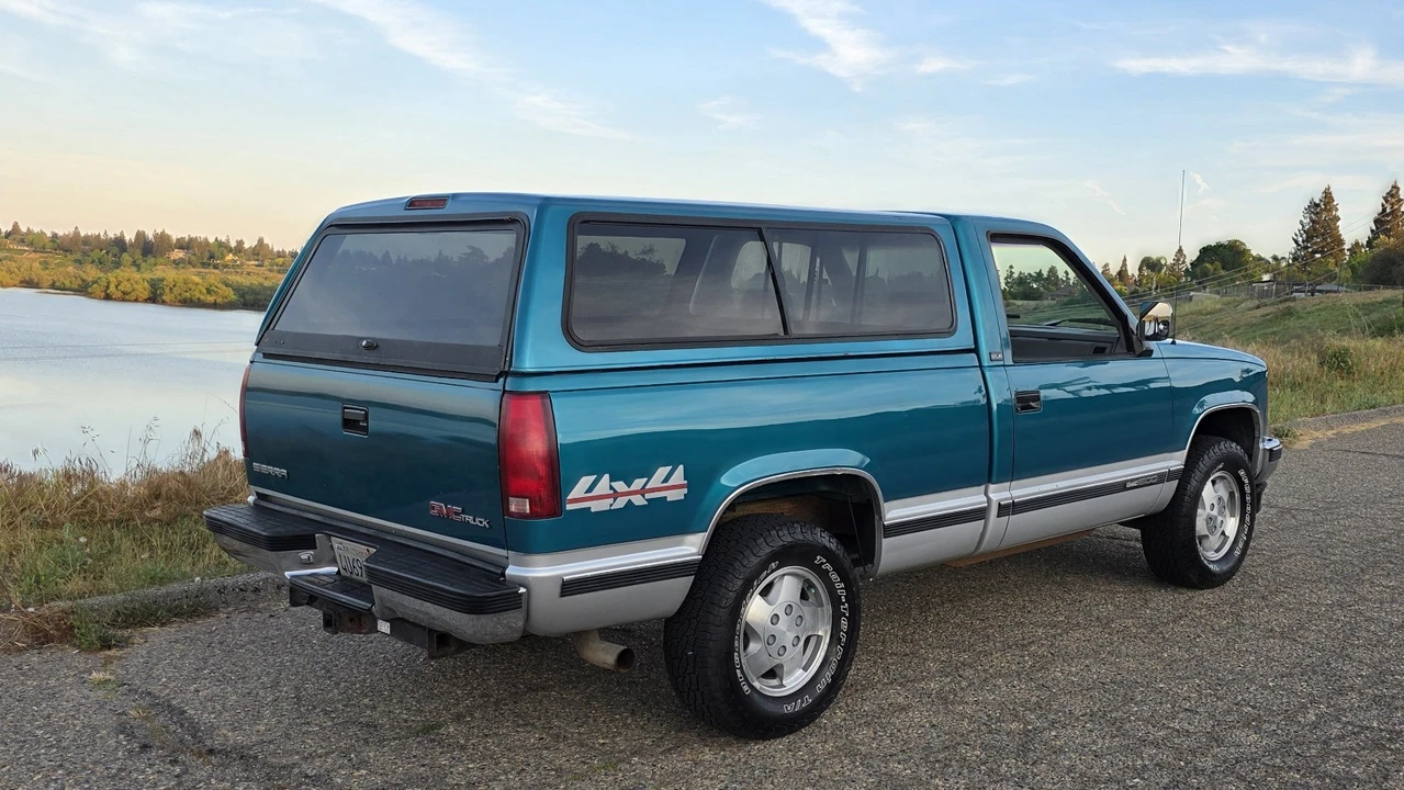1993 GMC Sierra 1st Gen - Image 3 of 9