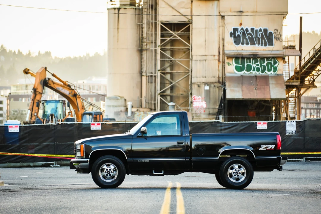 1993 GMC Sierra 1st Gen - Image 5 of 31