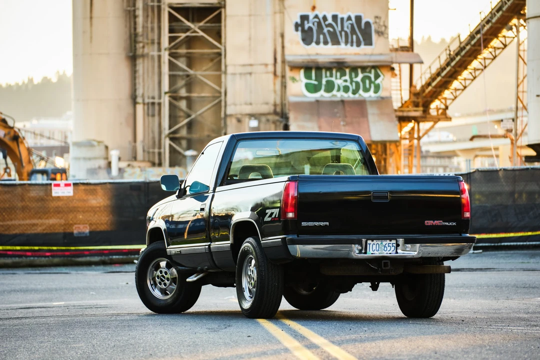 1993 GMC Sierra 1st Gen - Image 7 of 31