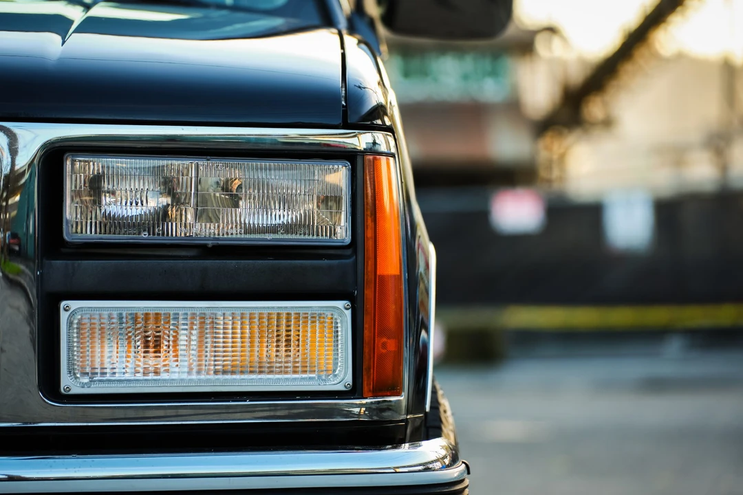 1993 GMC Sierra 1st Gen - Image 25 of 31