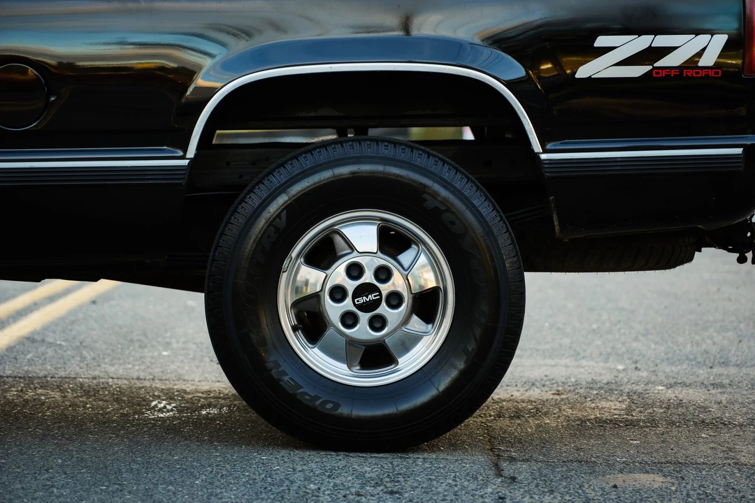 1993 GMC Sierra 1st Gen - Image 29 of 31