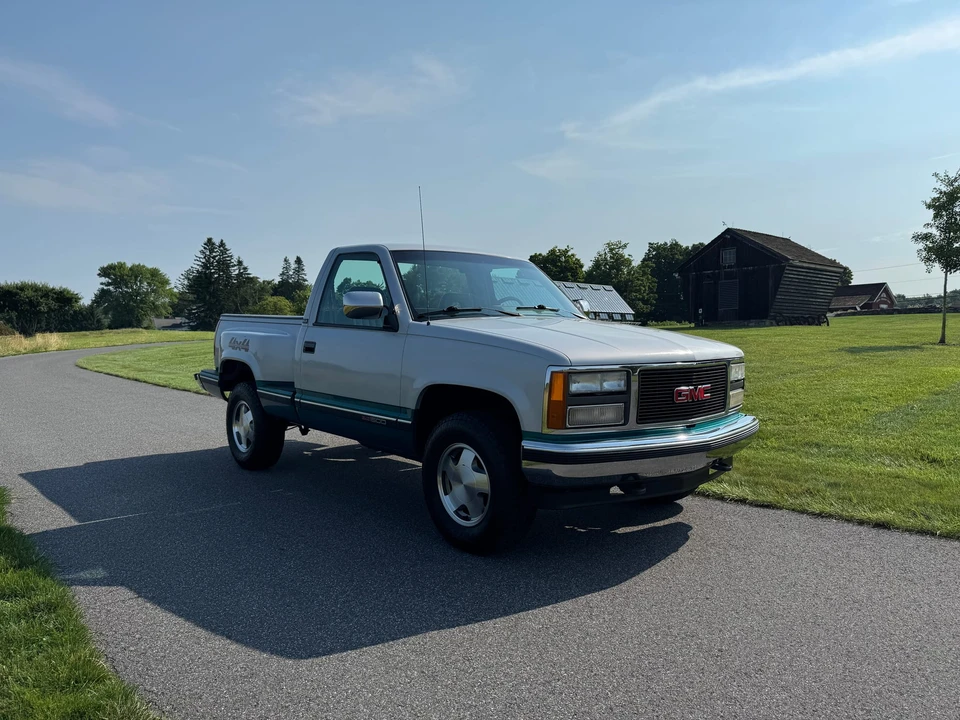 1993 GMC Sierra 1st Gen - Image 12 of 31