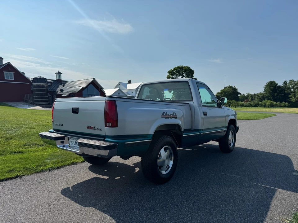 1993 GMC Sierra 1st Gen - Image 10 of 31