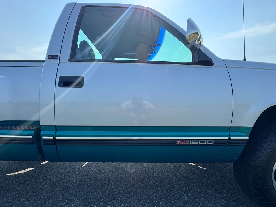 1993 GMC Sierra 1st Gen - Image 26 of 31