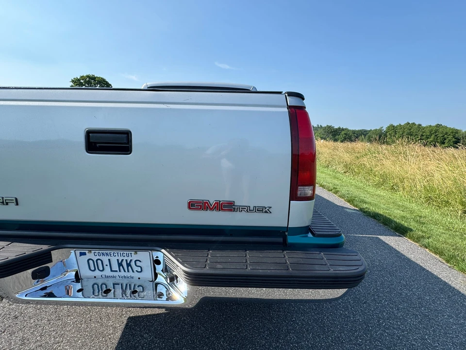 1993 GMC Sierra 1st Gen - Image 23 of 31