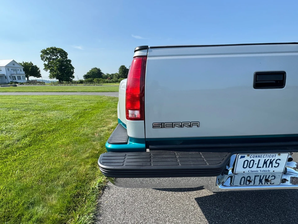 1993 GMC Sierra 1st Gen - Image 22 of 31