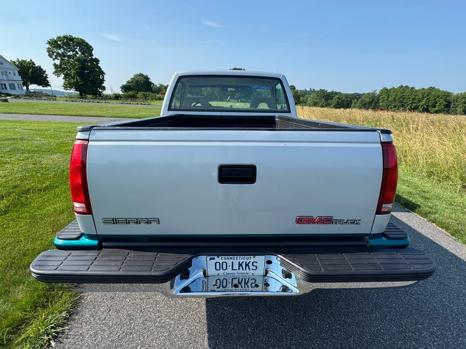 1993 GMC Sierra 1st Gen - Image 21 of 31