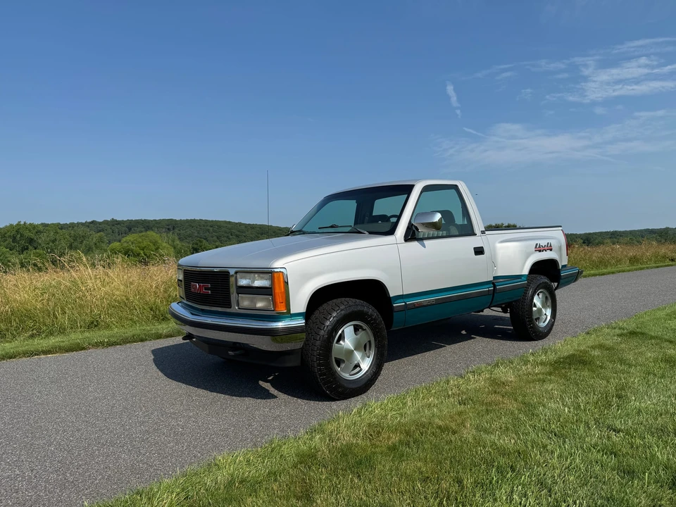1993 GMC Sierra 1st Gen - Image 4 of 31