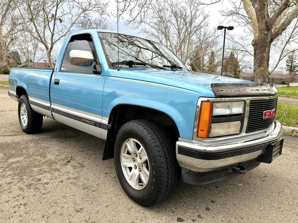 1993 GMC Sierra 1st Gen - Image 26 of 31