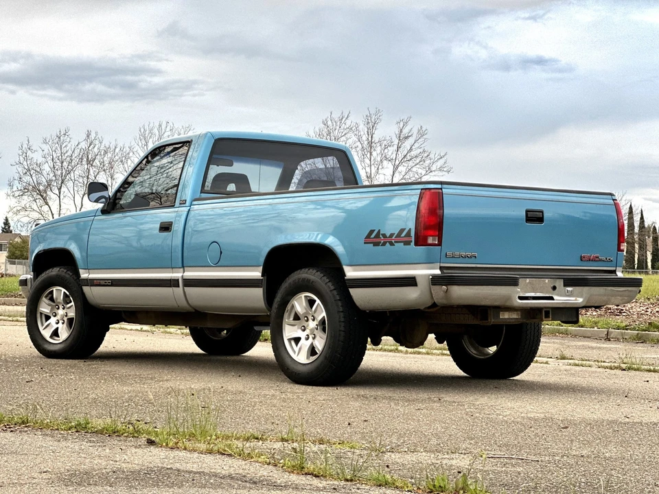 1993 GMC Sierra 1st Gen - Image 13 of 31