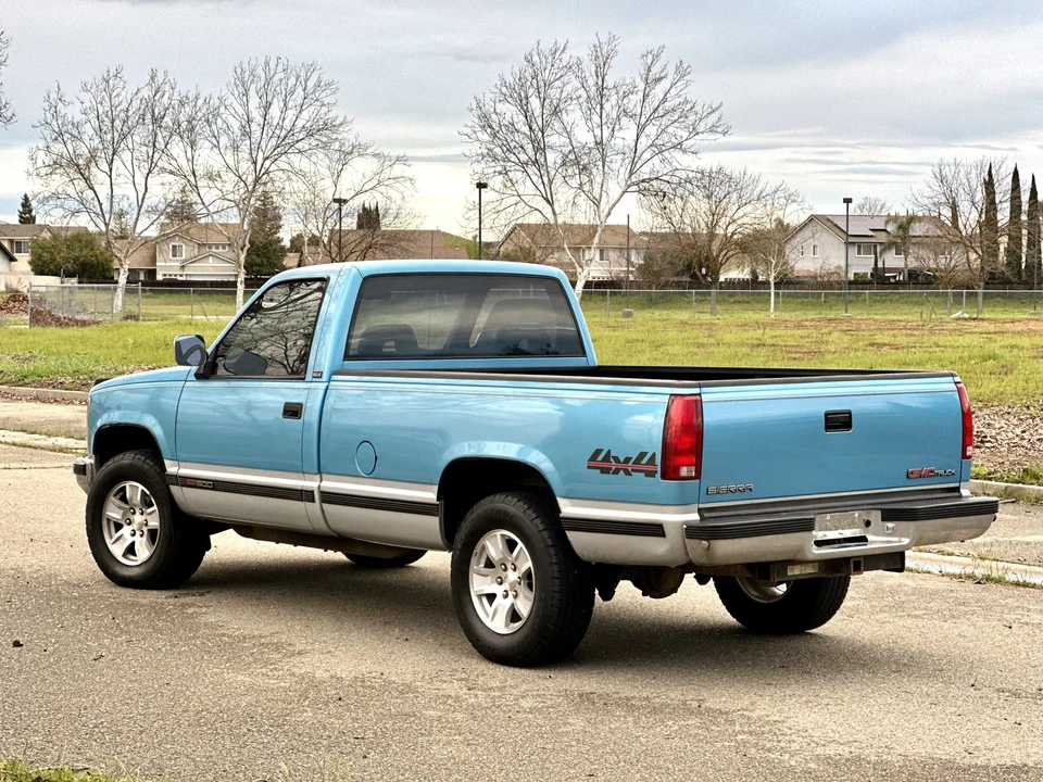1993 GMC Sierra 1st Gen - Image 12 of 31