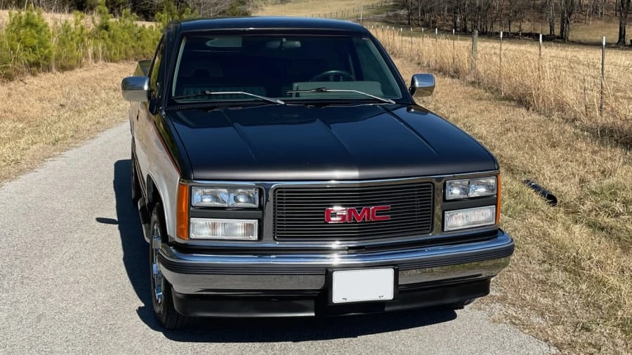 1993 GMC Sierra 1st Gen - Image 10 of 10