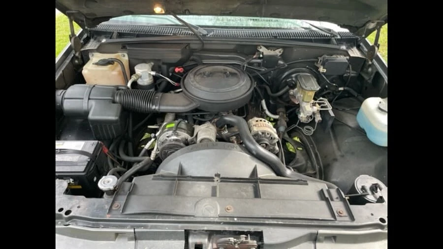 1993 GMC Sierra 1st Gen - Image 5 of 10