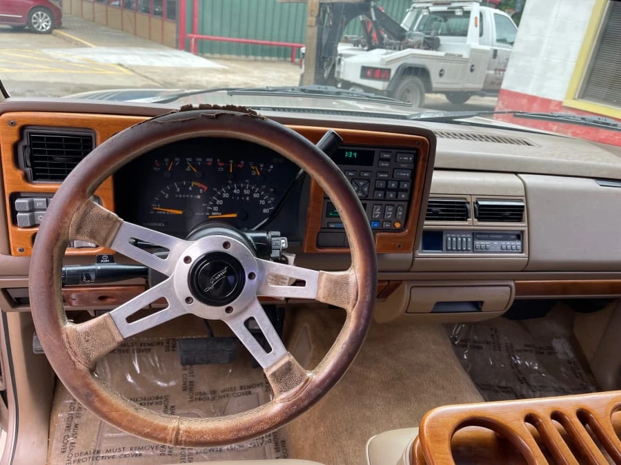 1993 GMC Sierra 1st Gen - Image 5 of 11