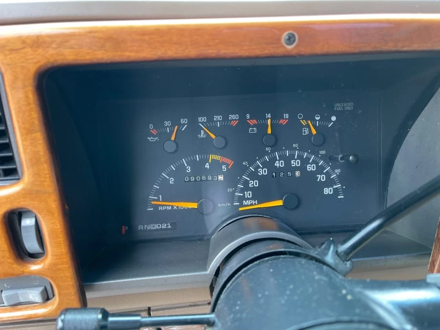 1993 GMC Sierra 1st Gen - Image 6 of 11