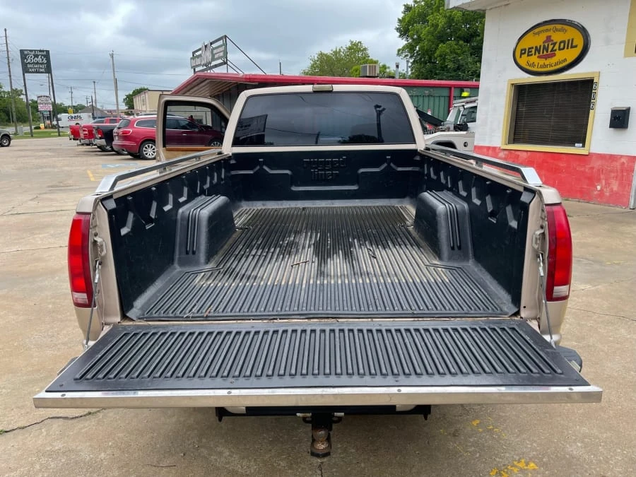 1993 GMC Sierra 1st Gen - Image 9 of 11