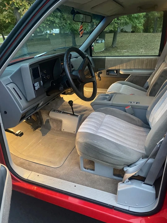 1993 GMC Sierra 1st Gen - Image 9 of 13