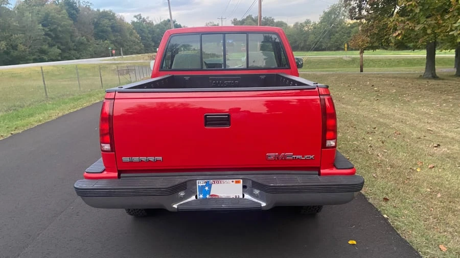 1993 GMC Sierra 1st Gen - Image 5 of 13