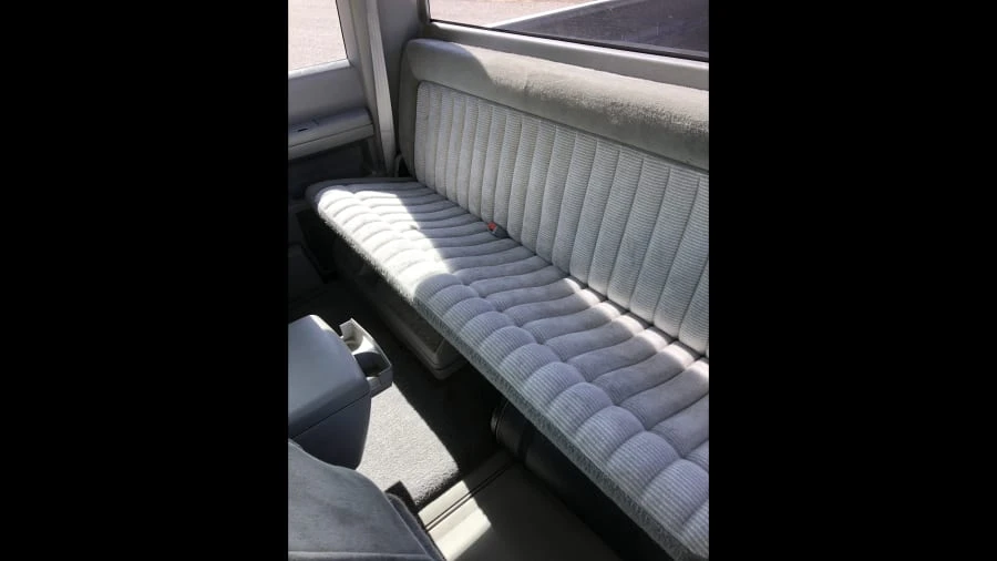 1993 GMC Sierra 1st Gen - Image 5 of 12