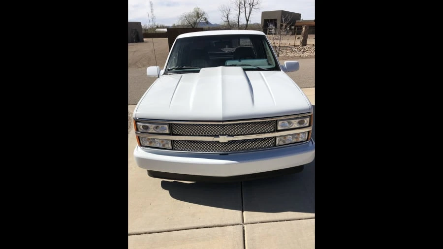 1993 GMC Sierra 1st Gen - Image 11 of 12