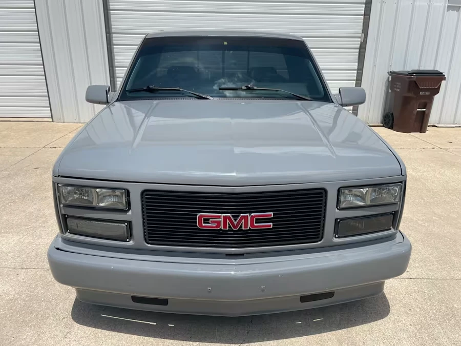 1993 GMC Sierra 1st Gen - Image 4 of 10