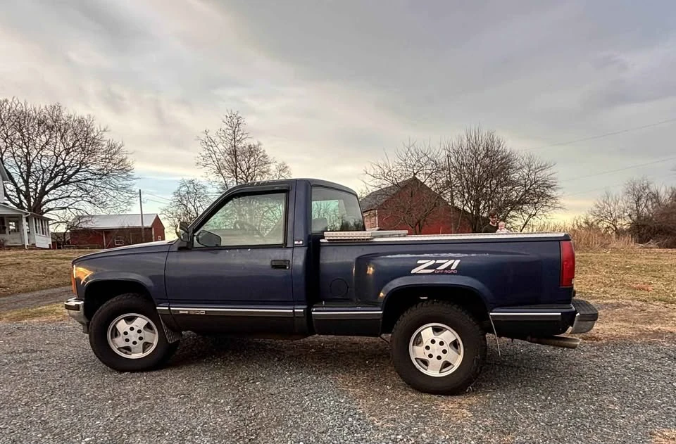 1993 GMC Sierra 1st Gen - Image 9 of 9