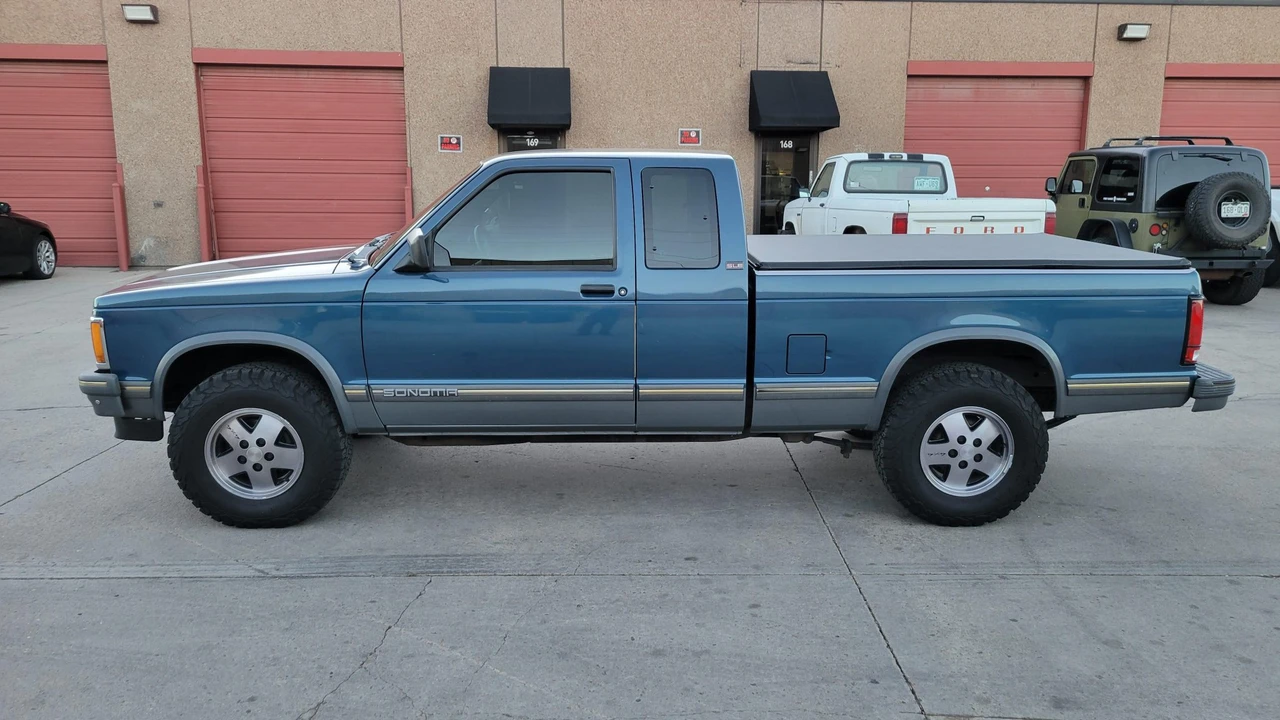 1993 GMC S-15/Sonoma - Image 4 of 31