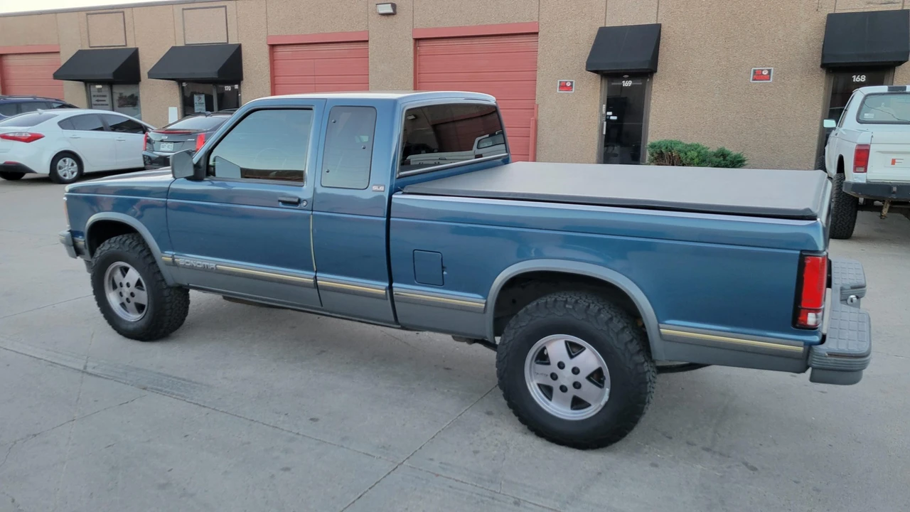1993 GMC S-15/Sonoma - Image 5 of 31