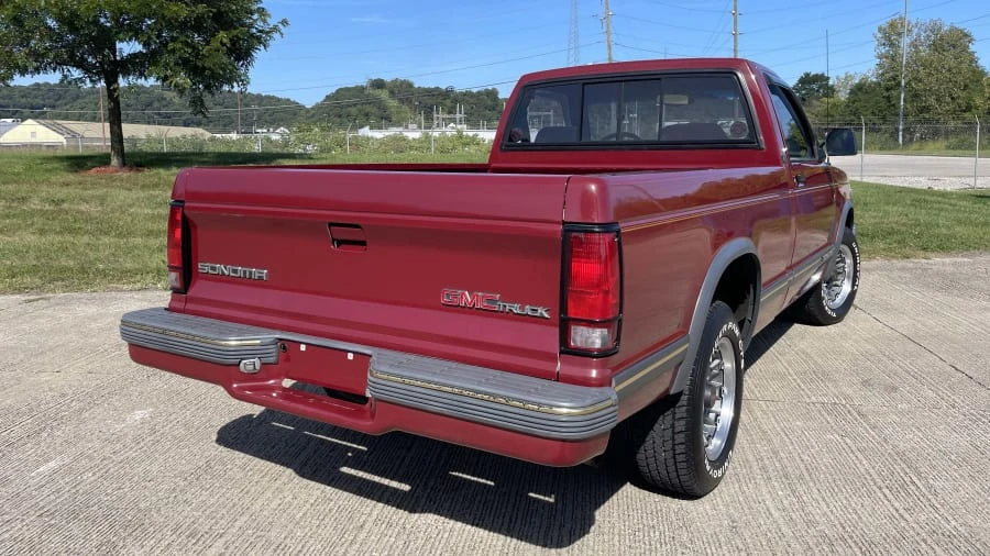 1993 GMC S-15/Sonoma - Image 4 of 15