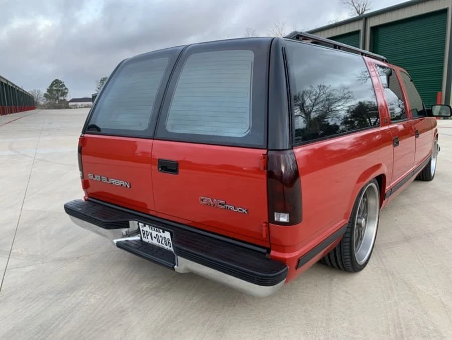 1993 GMC Suburban 8th Gen - Image 5 of 31