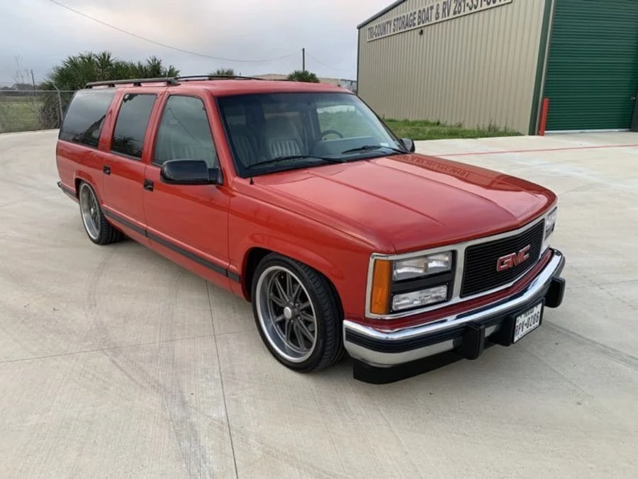 1993 GMC Suburban 8th Gen - Image 25 of 31