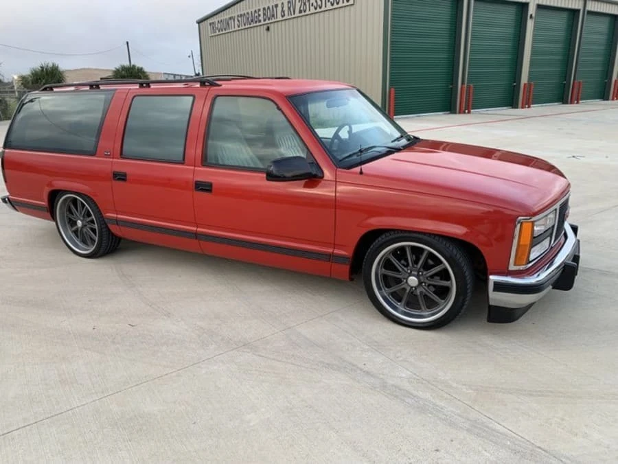 1993 GMC Suburban 8th Gen - Image 22 of 31