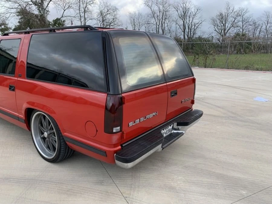 1993 GMC Suburban 8th Gen - Image 8 of 31