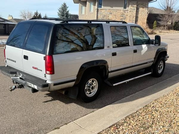 1993 GMC Suburban 7th Gen - Image 5 of 21