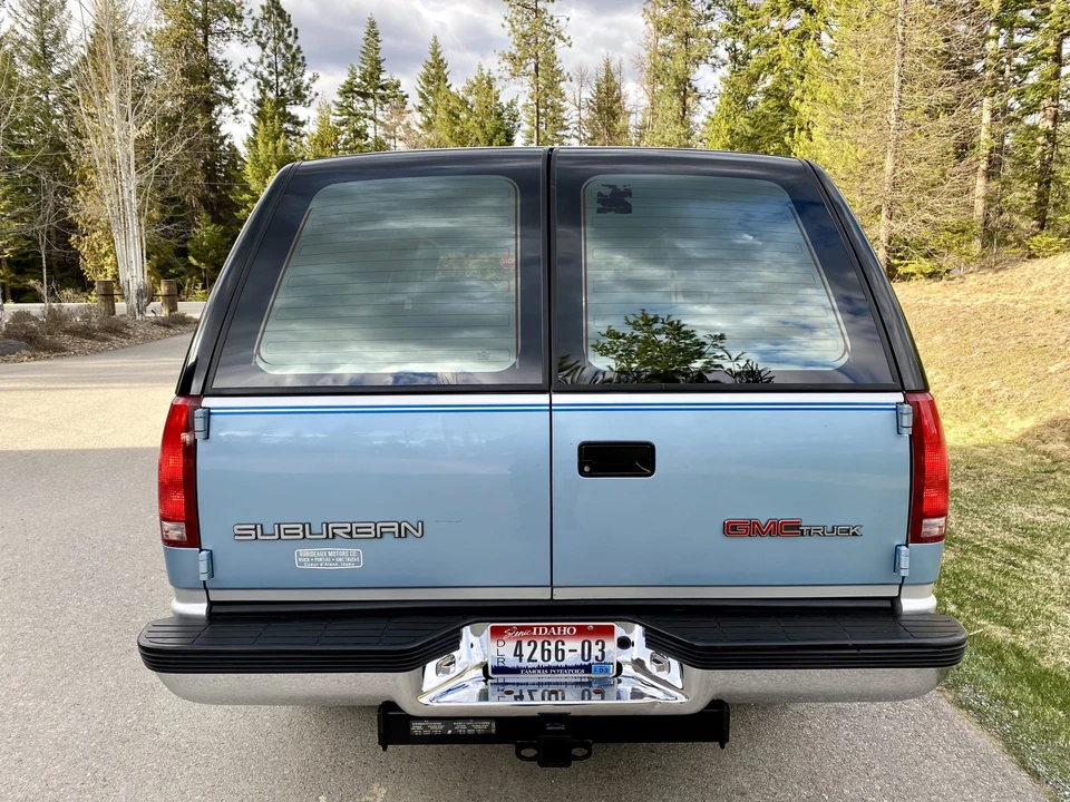 1993 GMC Suburban 8th Gen - Image 6 of 31