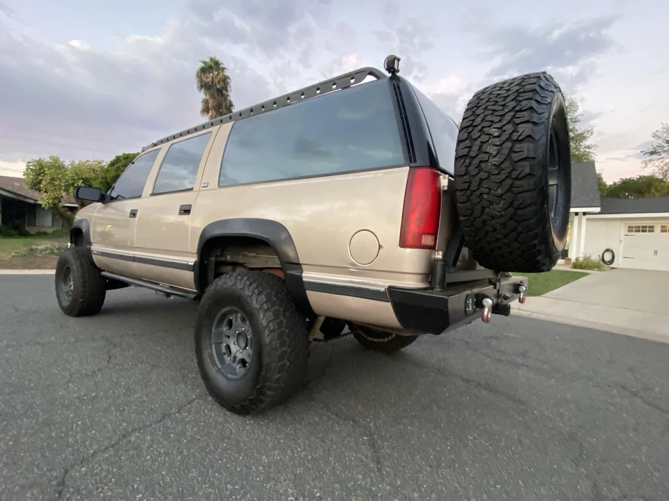 1993 GMC Suburban 8th Gen - Image 16 of 31
