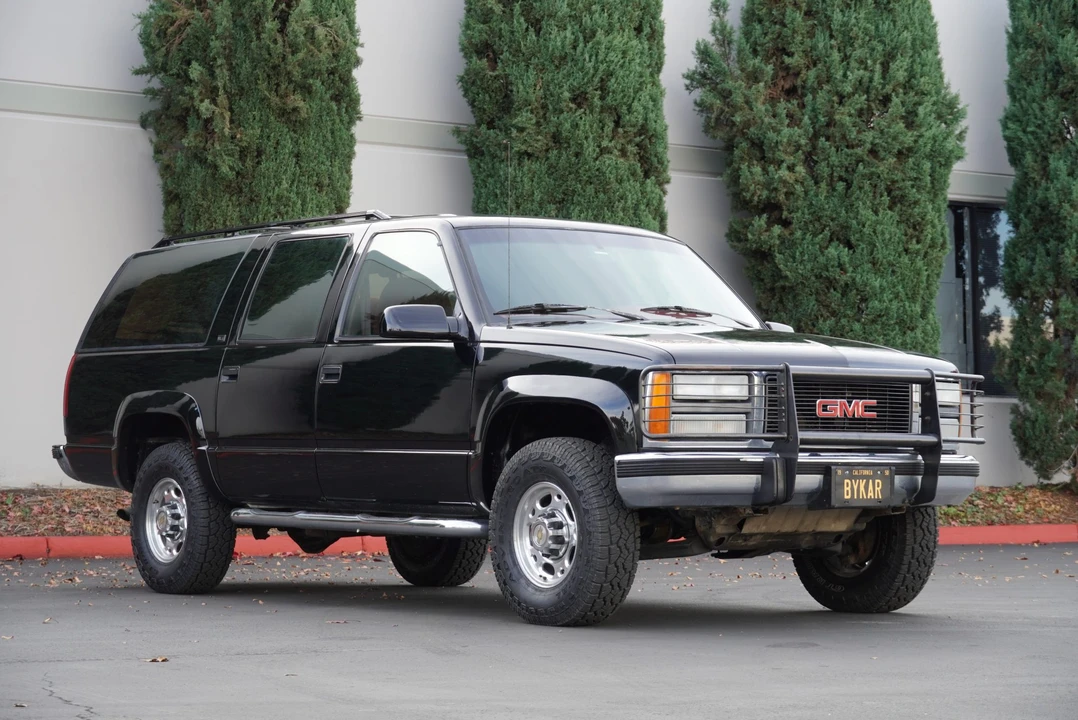 1993 GMC Suburban 8th Gen - Image 14 of 31