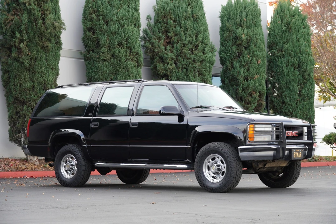 1993 GMC Suburban 8th Gen - Image 16 of 31