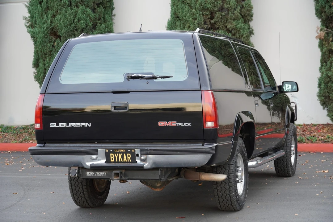 1993 GMC Suburban 8th Gen - Image 30 of 31