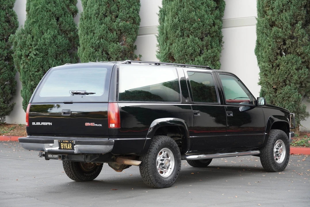 1993 GMC Suburban 8th Gen - Image 27 of 31