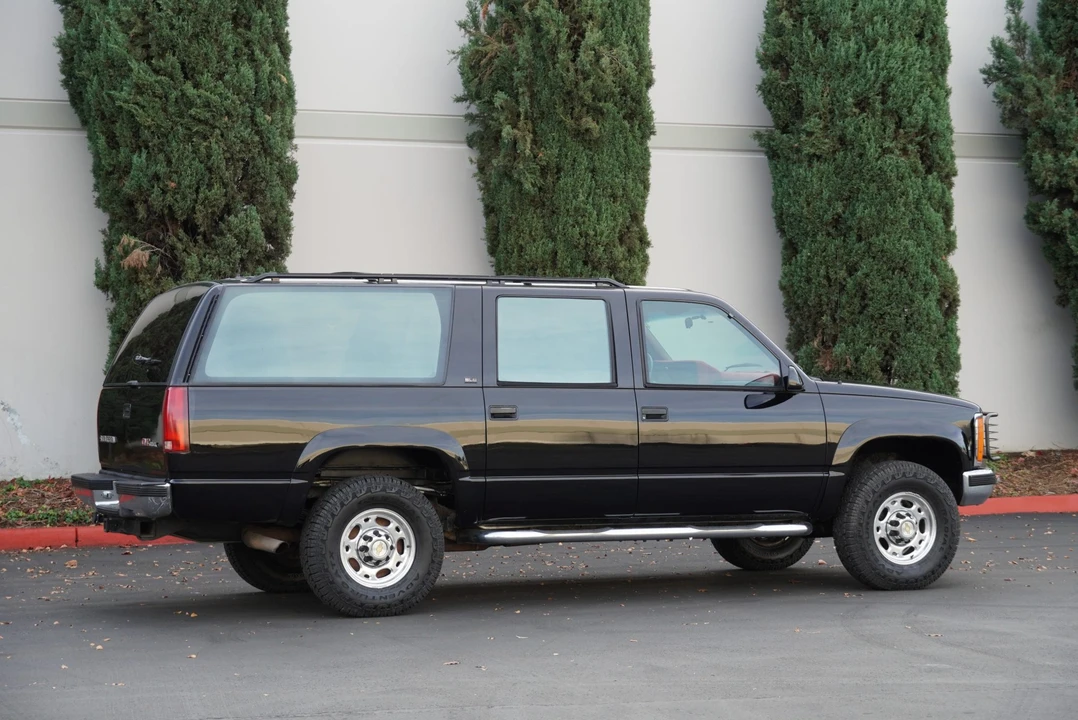 1993 GMC Suburban 8th Gen - Image 23 of 31