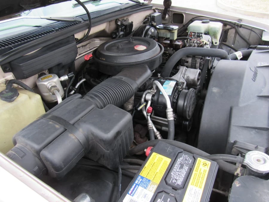 1993 GMC Suburban 8th Gen - Image 6 of 6