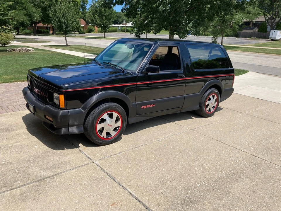 1993 GMC Syclone - Image 4 of 13